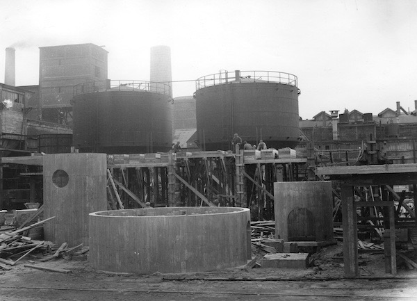 72. 1953-07-17 Contact 8