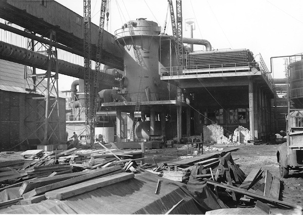 82. 1957-07-12 Kontakt 9 bouw