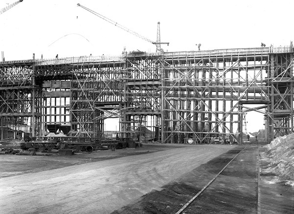 90. 1959-09-25 Ophanging gasbuizen naar K10