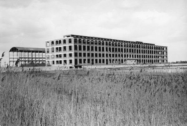13. Glasfabriek