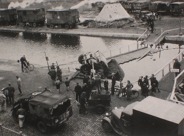 72. 1944 Berging legertruck