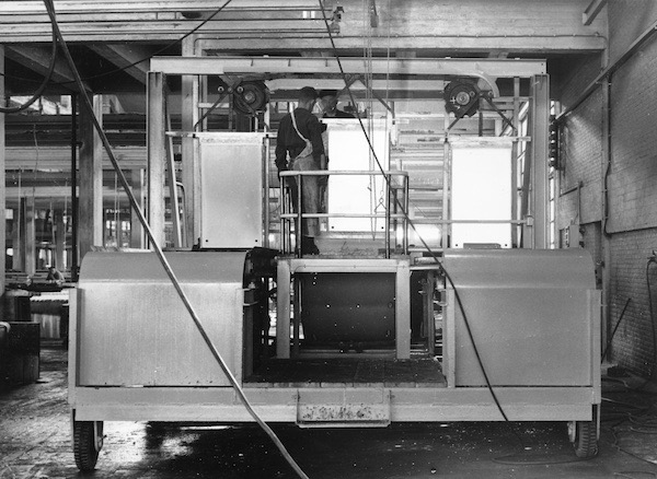 56. 1961-05-17 Pelmachine kathode