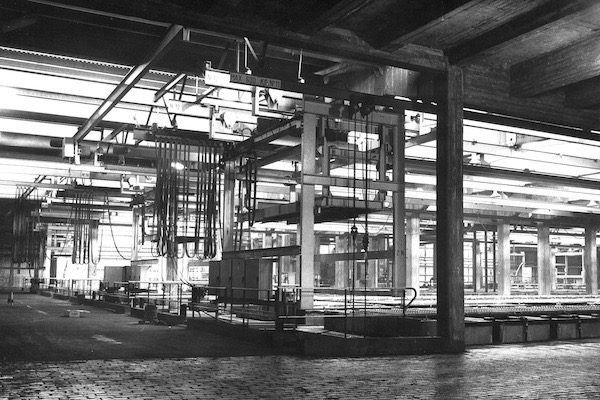 95. 1970-01-12 Hall 15-16 Electrolyse brug
